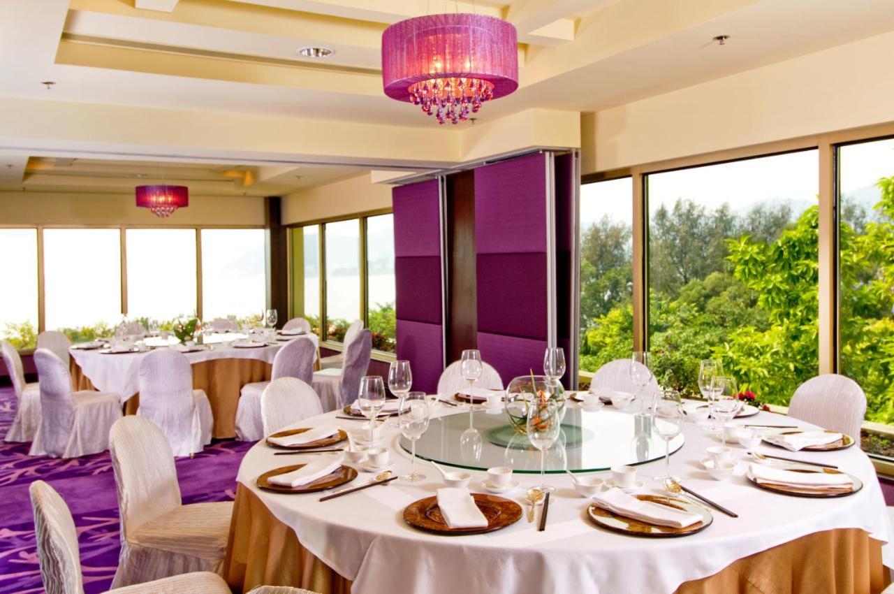 Grand Coloane Resort Makaó Kültér fotó A typical banquet hall